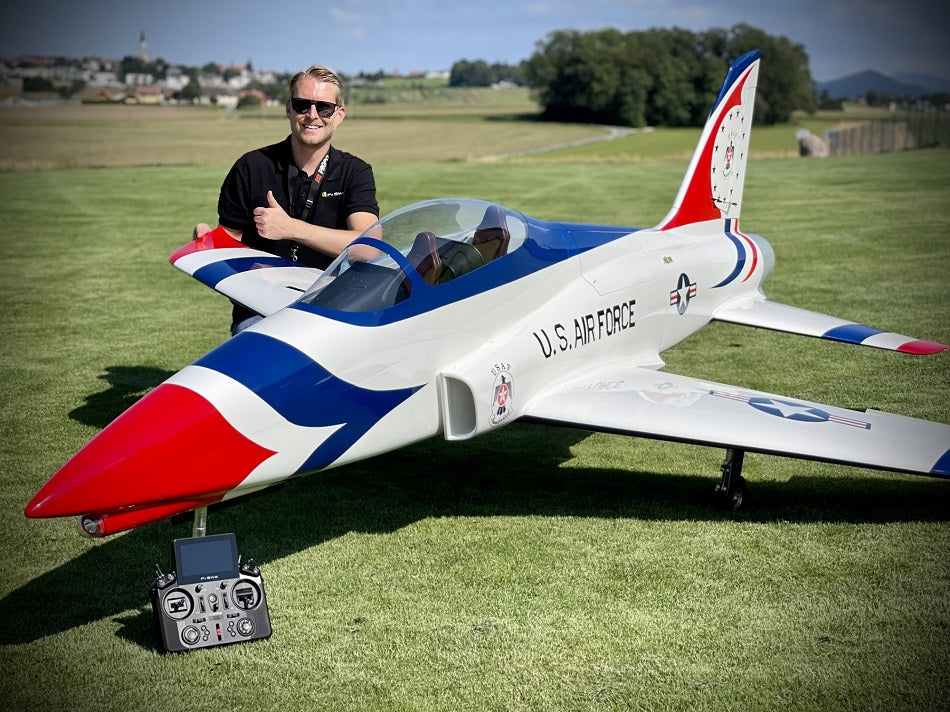 MODEL TECH THUNDER BIRD R/C スポーツモデル MODEL TECH THUNDER BIRD R/C スポーツモデル - メルカリ