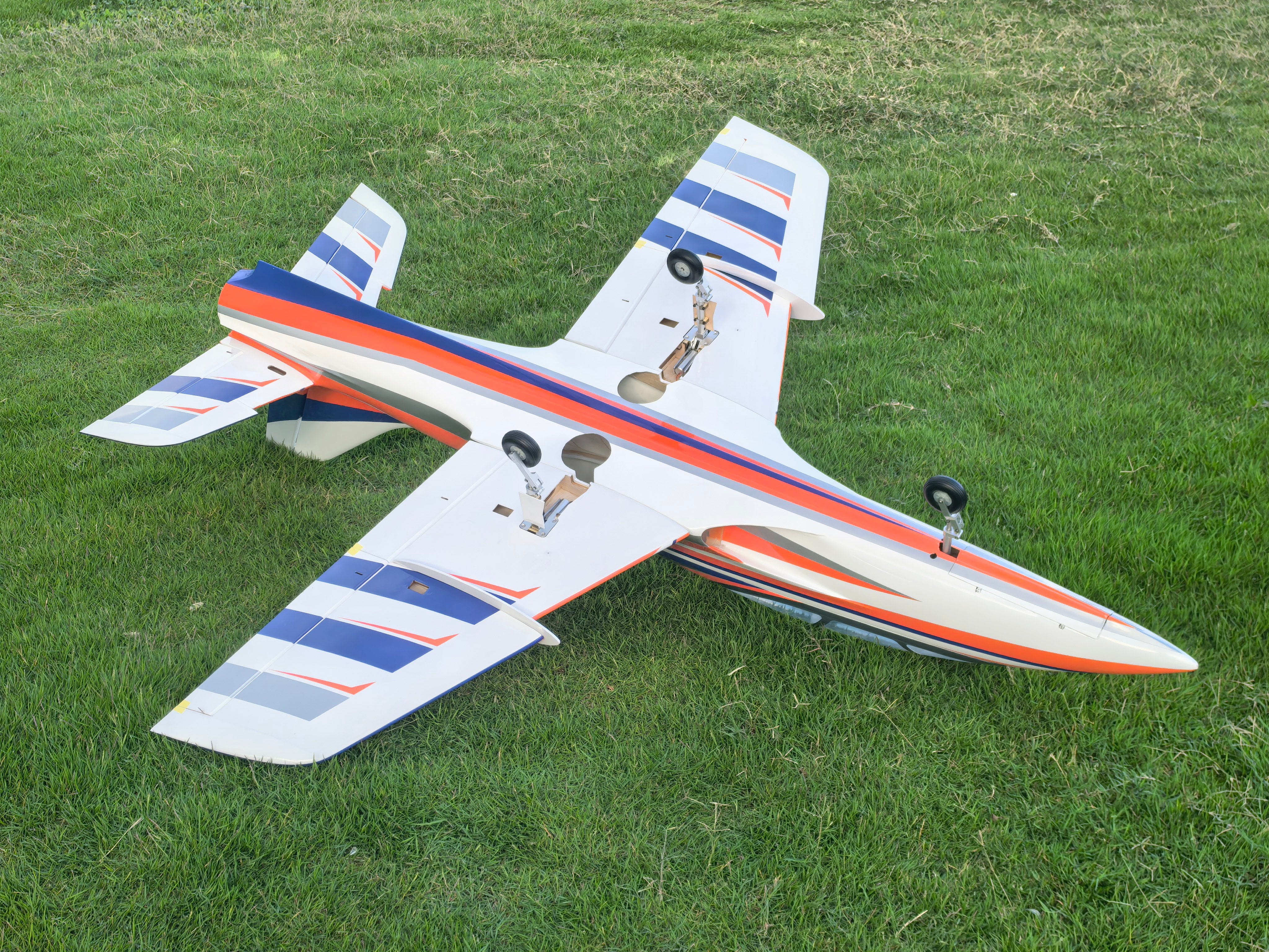 SebArt Mini Avanti Jet ARF Orange/White – 90mm EDF & Turbine RC