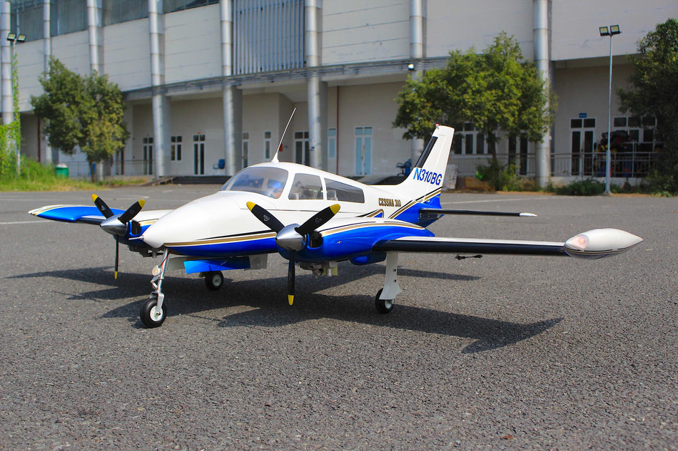 Giant Scale Cessna 310 Twin Engine, 15cc (ARF), Seagull Model