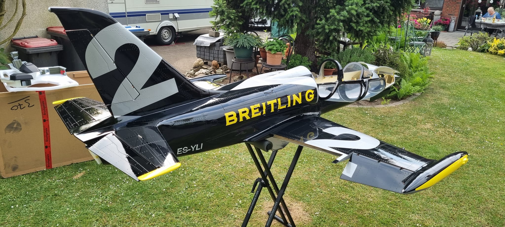L-39 Albatros, Breitling, Top RC Model with TRCM Electric Retracts