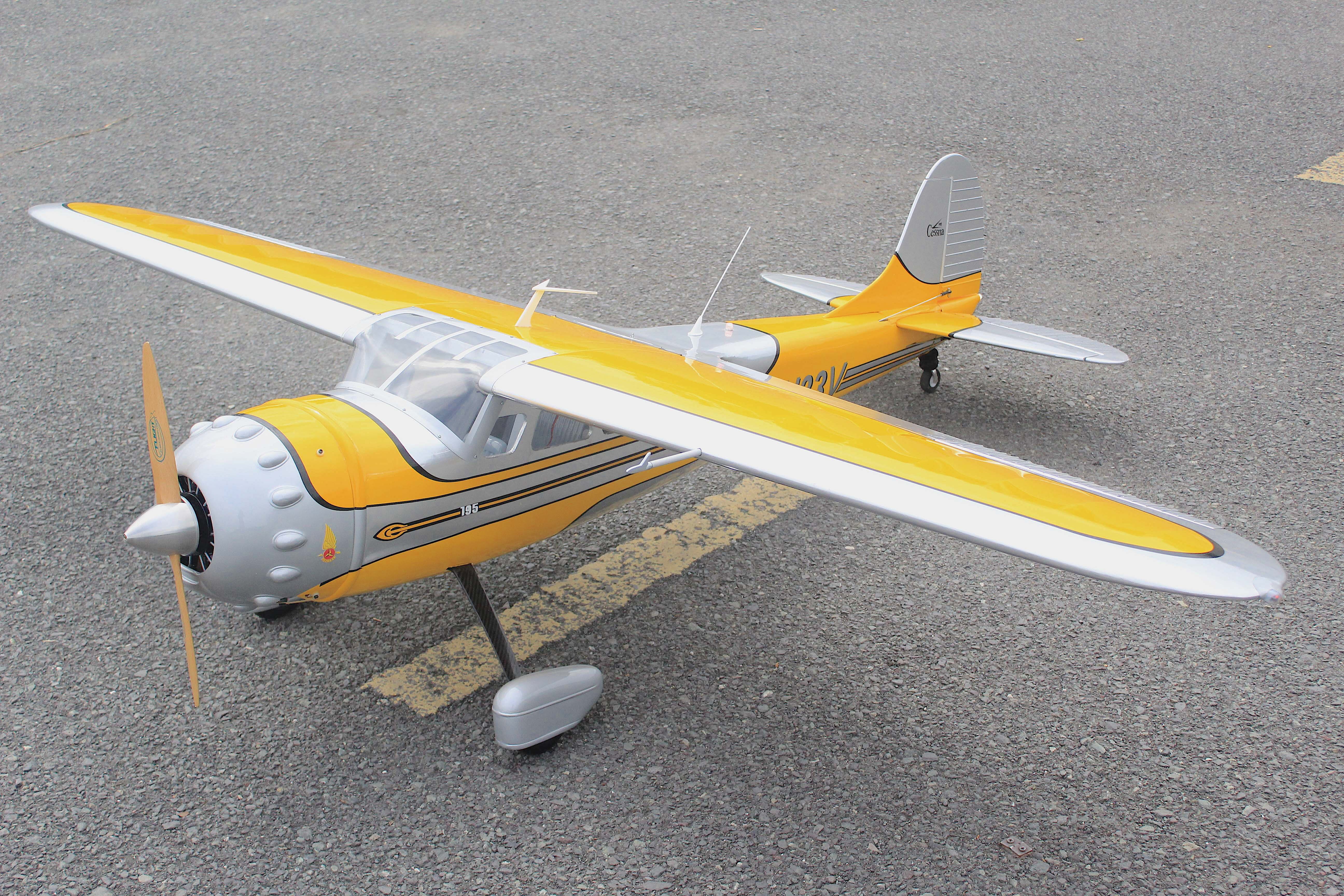 Seagull Models Cessna 195 ARF 90