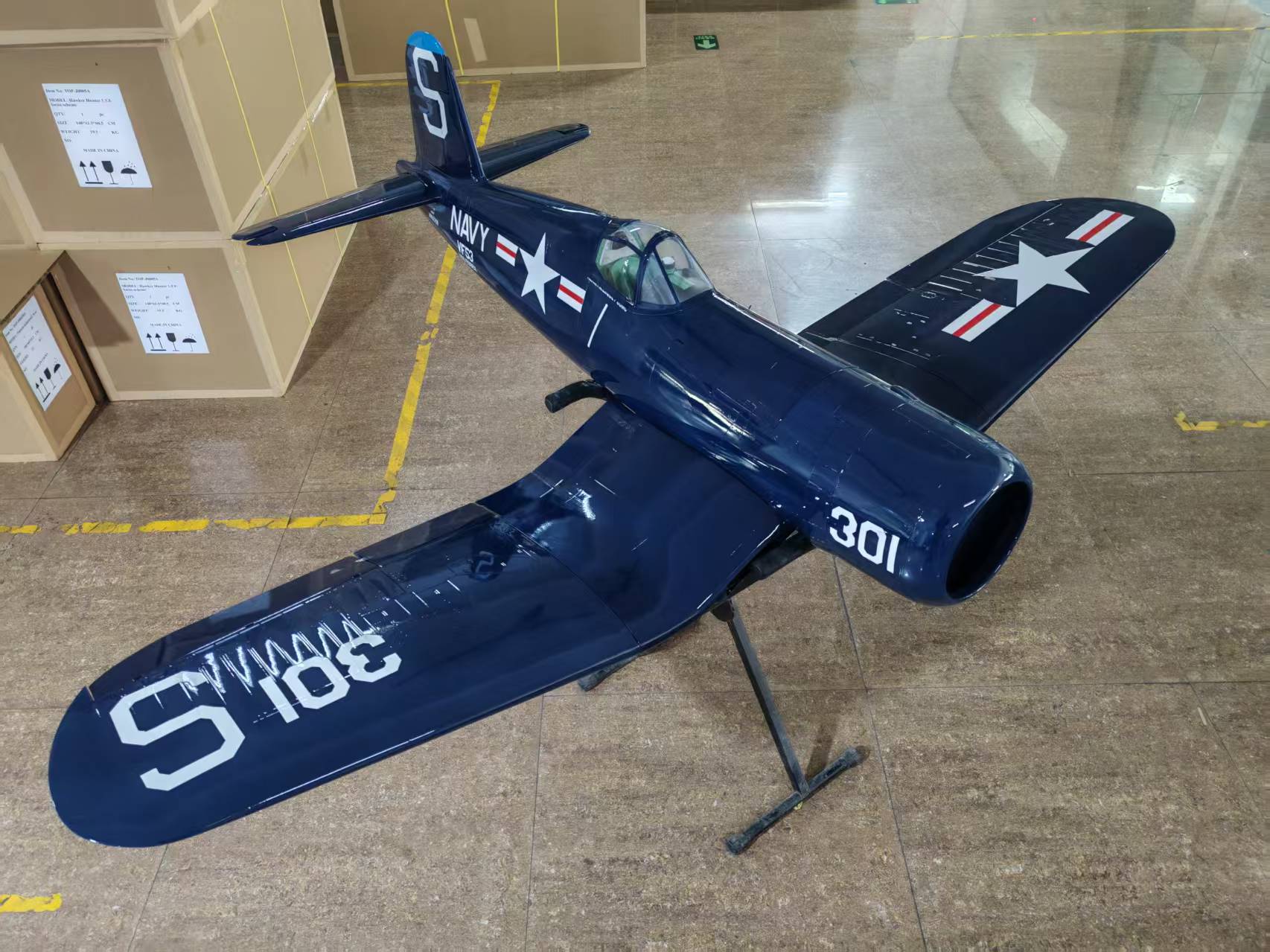 Top RC Model F4U Corsair, Navy VF53 92