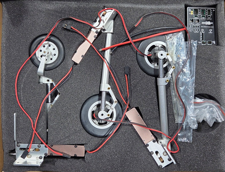 Electric Retractable Landing Gear Set – F9F Cougar – TopRC Model