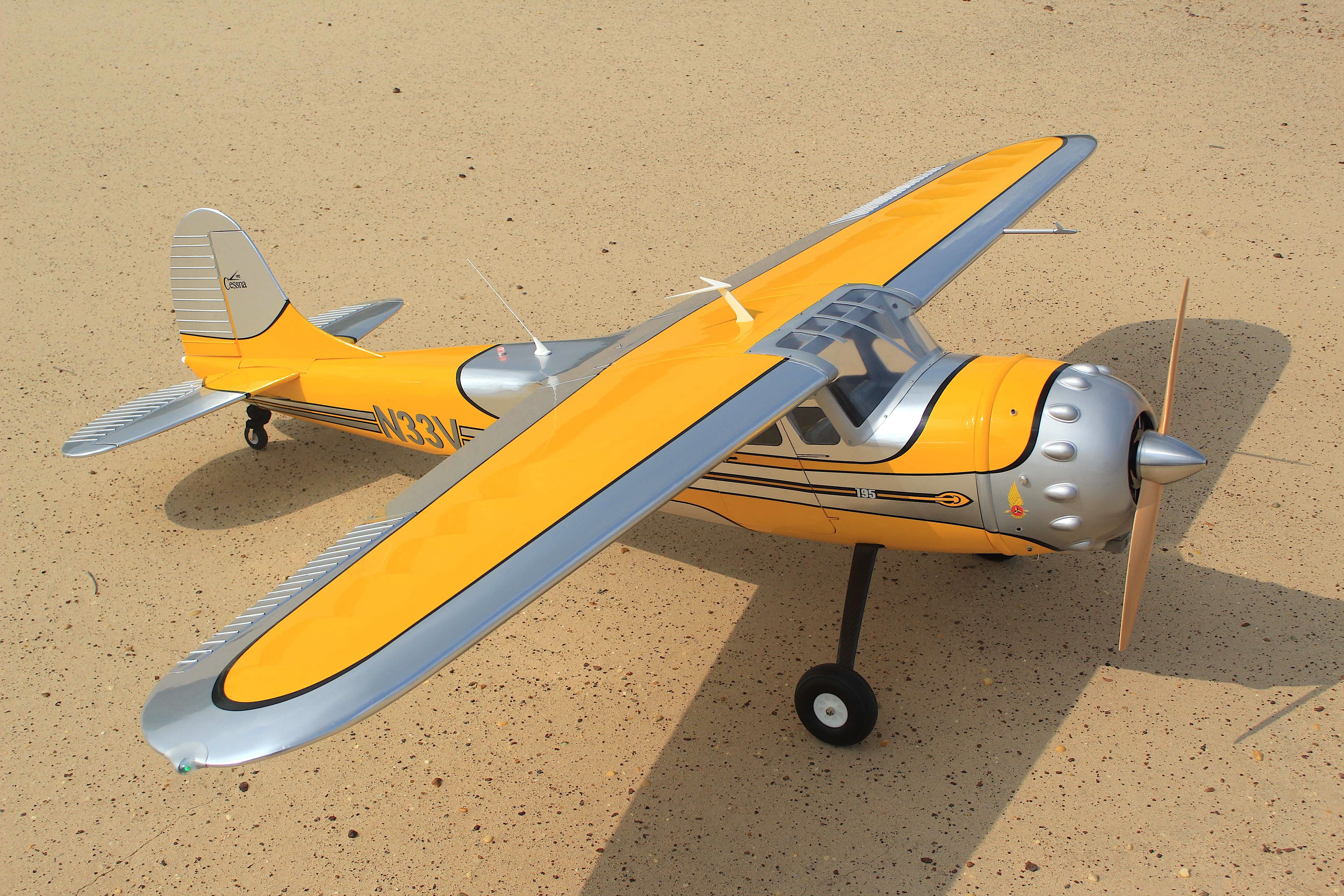 Seagull Models Cessna 195 ARF 90