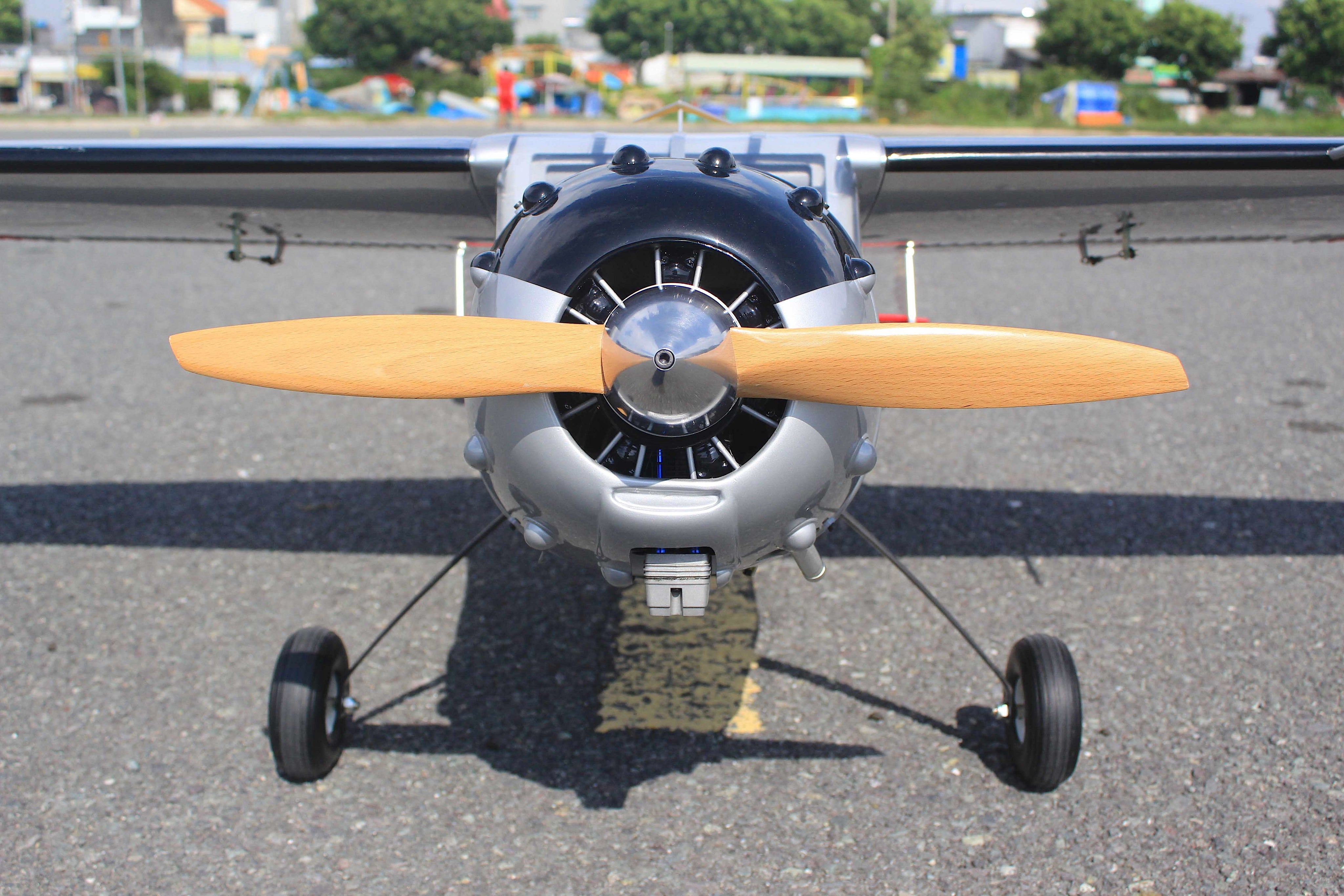 Seagull Models Cessna 195 USAF 90" ARF propeller