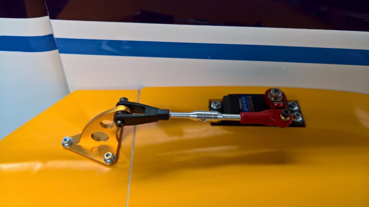 Gator-RC Hardware CNC Aluminum Control Horn - Bearing Clevis