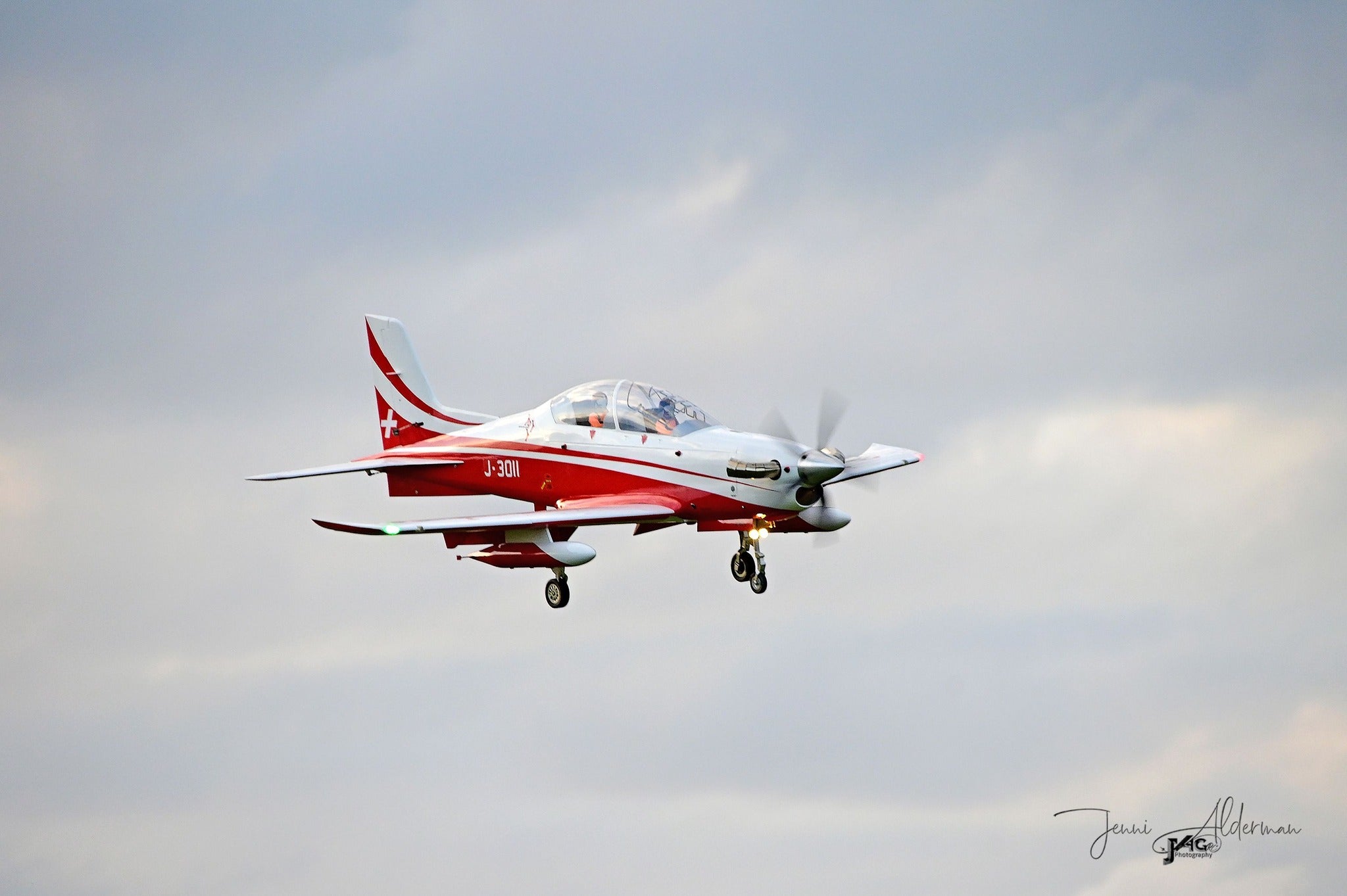 SebArt Pilatus PC-21 XL V2, Red/White 82.5