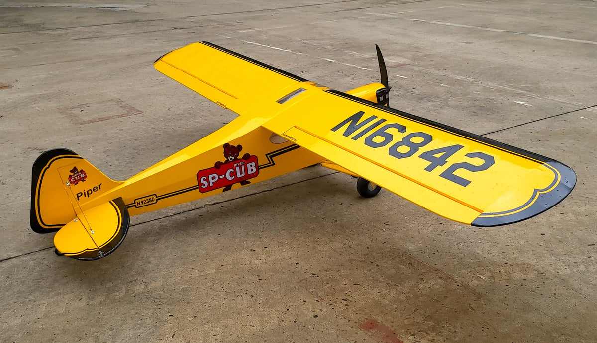 Piper J3-Cub - Avión de 2,4 GHz Gyro 2CH - 2,4 GHz Multijugador, Microespuma Flexible, Apto para Principiantes Piper J3-Cub - Avión de 2,4 GHz Gyro 2CH - 2,4 GHz Multijugador, Microespuma Flexible, Apto para Principiantes