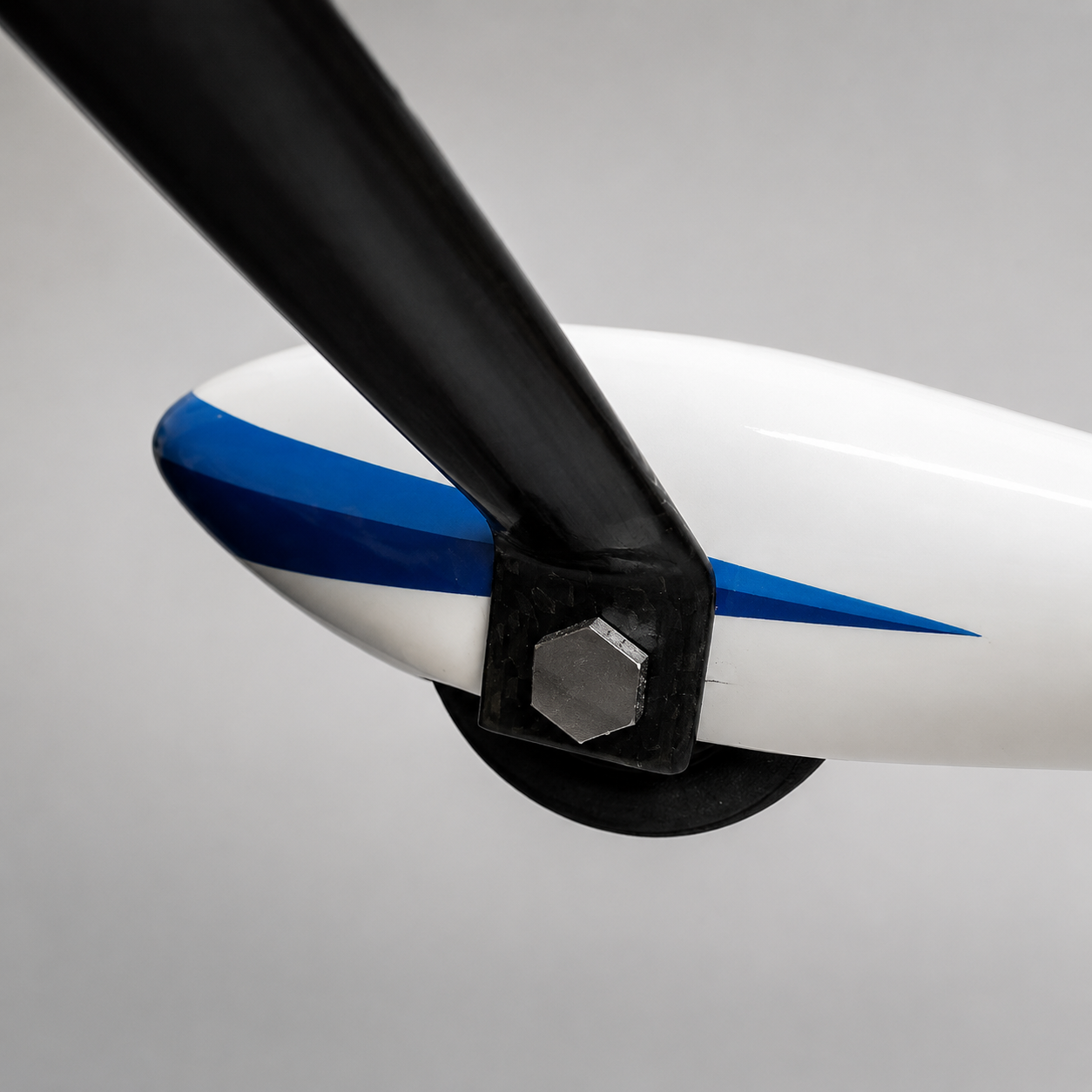 Gator RC Deluxe 4mm Wheel Axle System